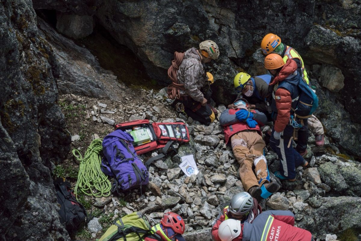 Incident médical en backcountry : guide pour sorties splitboard
