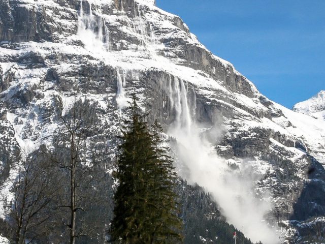 Prévention avalanche pour randonnée splitboard